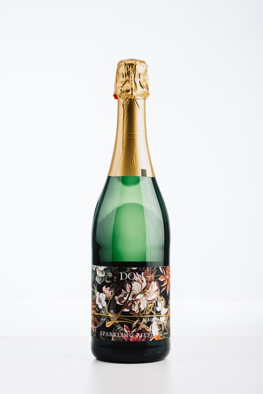 DOM Zero Sparkling Riesling alkoholfrei – prickelnder Genuss mit feiner Perlage, brillanter Frucht und eleganter Leichtigkeit.